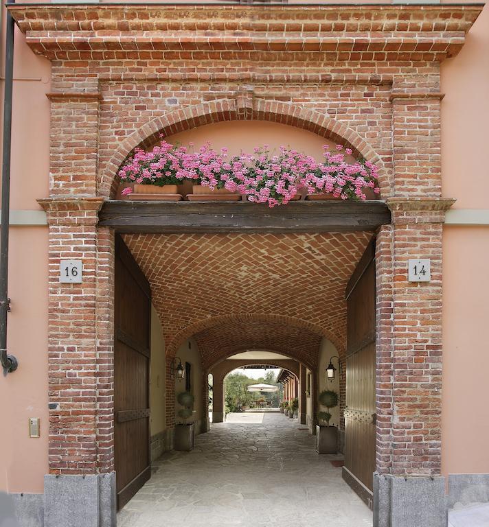 Ristorante Albergo Ca' Vittoria Tigliole Exteriér fotografie